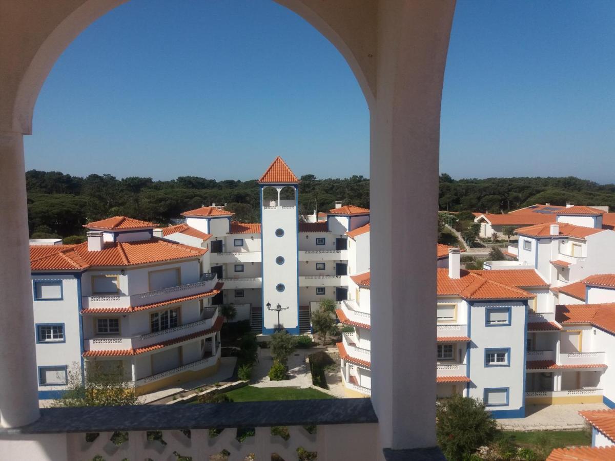 Apartamento Moura - Praia D'El Rey Golf, Surf & Beach Resort Praia del Rei Exteriör bild